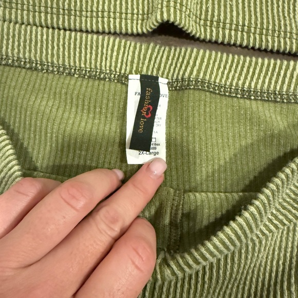 Fashion Love 2-Piece Ribbed Lounge Set – Olive Green – Size 2X - Picture 3 of 4